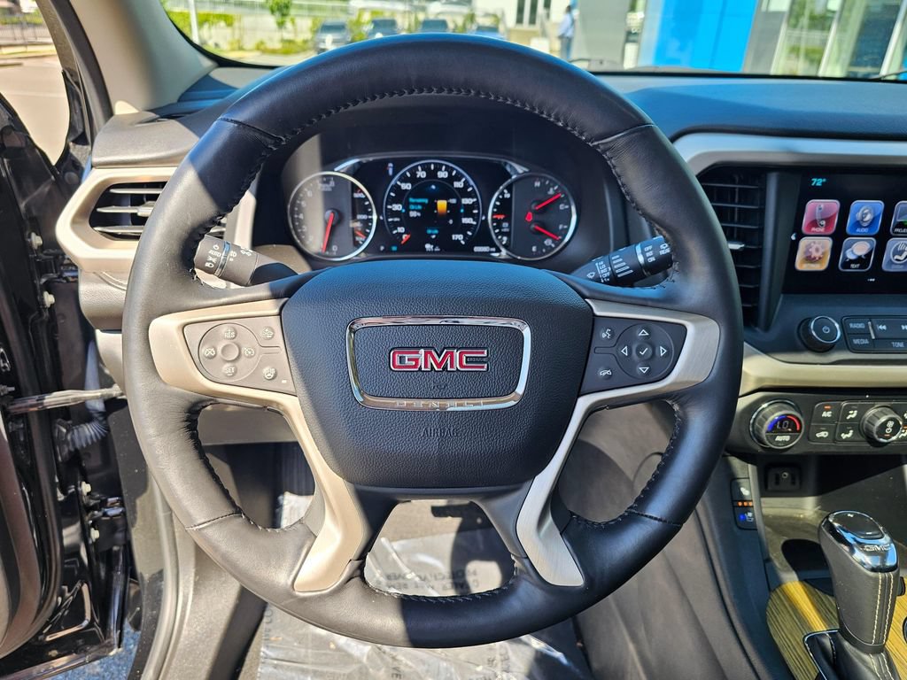Used 2017 GMC Acadia Denali w/ Technology Package AWD/4WD image 28