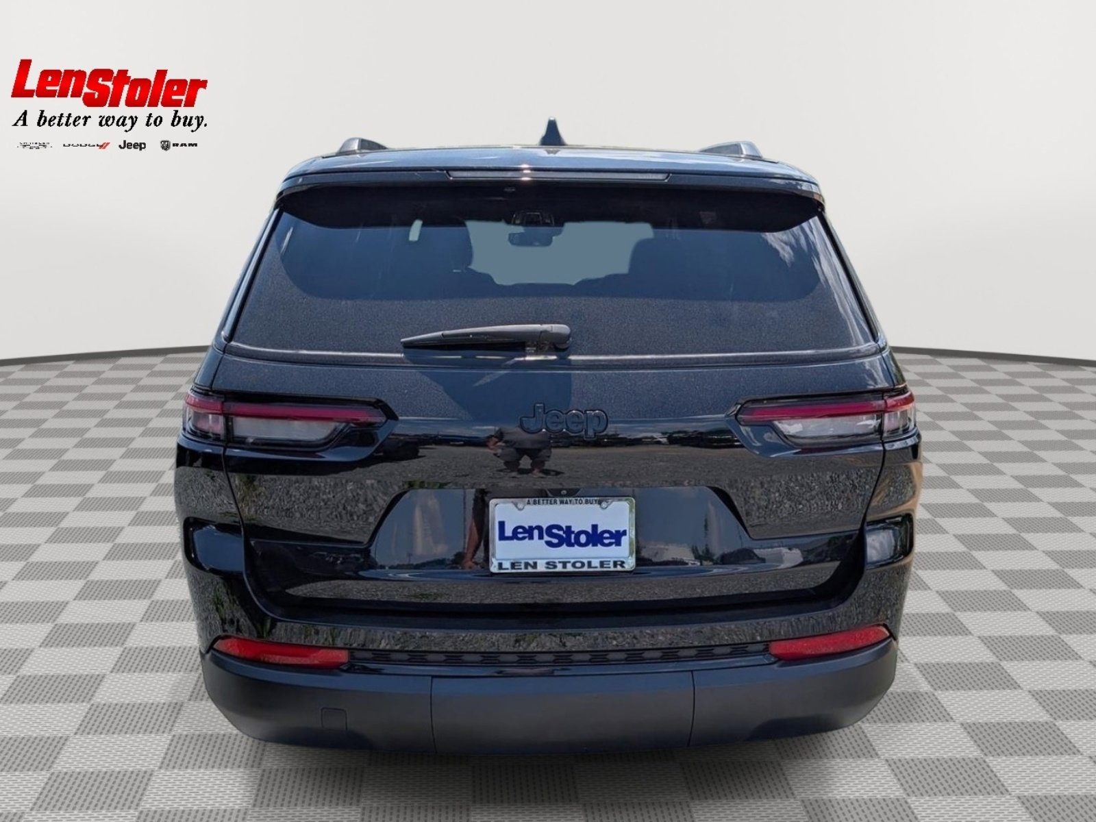Used 2023 Jeep Grand Cherokee L Laredo AWD/4WD image 4