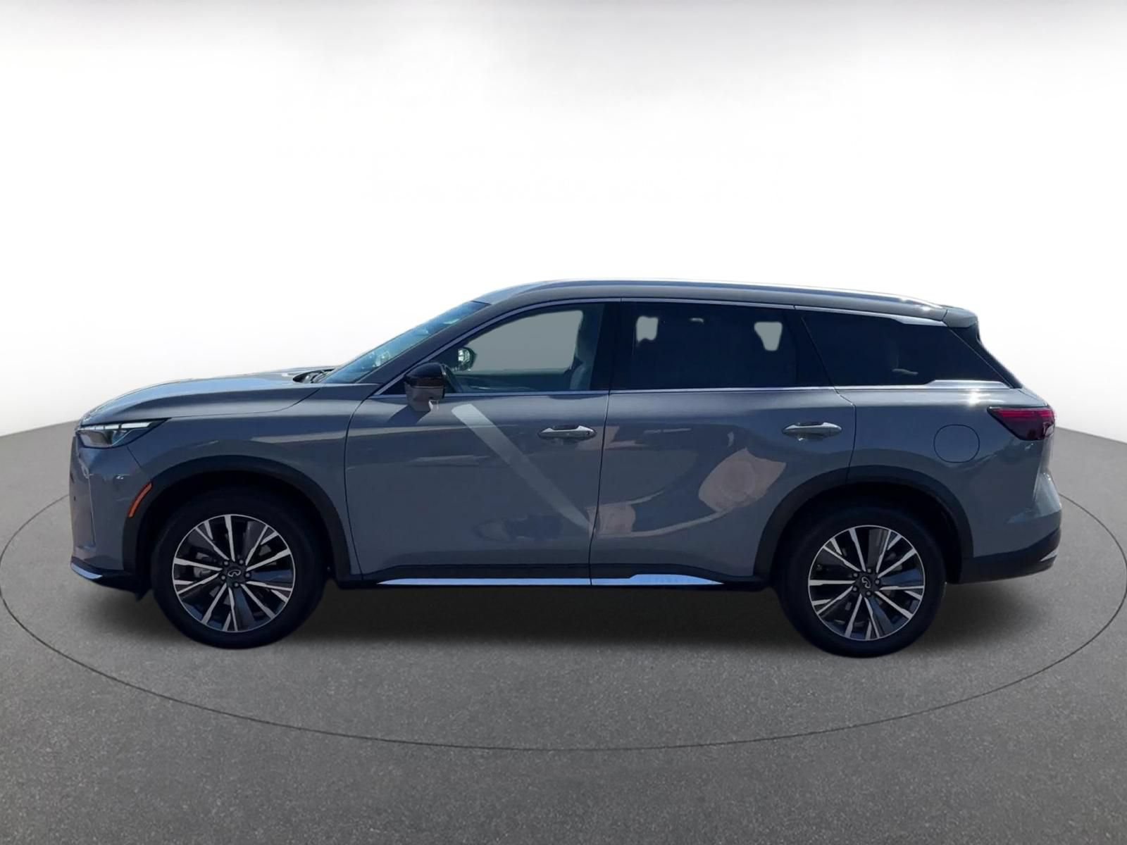 Used 2026 INFINITI QX60 Luxe FWD image 8