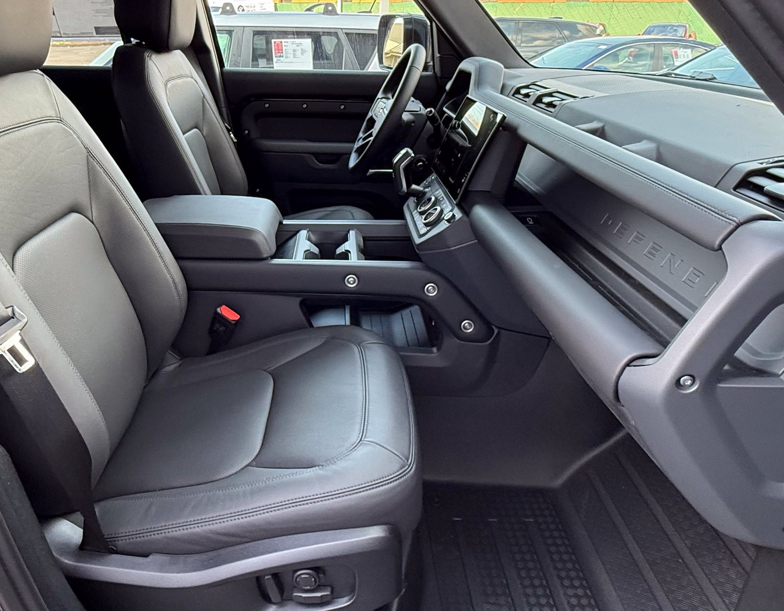 New 2026 Land Rover Defender 110 X-Dynamic SE AWD/4WD image 20