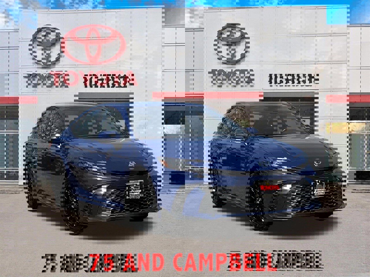 Used 2025 Toyota Camry SE image 1