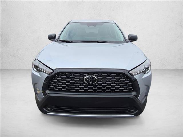 Used 2025 Toyota Corolla Cross L FWD image 2