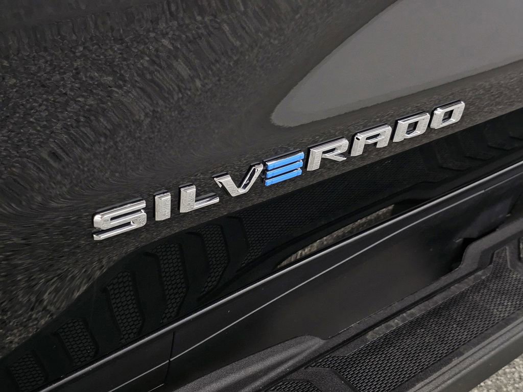 Used 2024 Chevrolet Silverado EV W/T AWD/4WD image 28