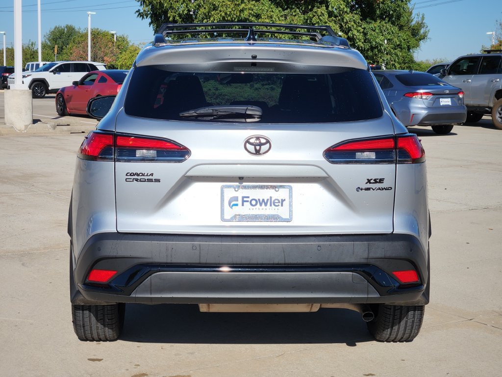 Used 2025 Toyota Corolla Cross AWD Hybrid w/ Convenience Package image 6
