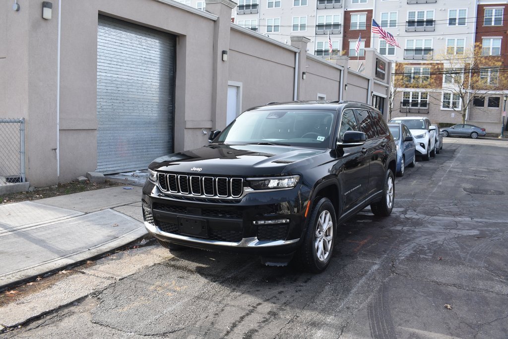 Used 2022 Jeep Grand Cherokee L Limited image 2