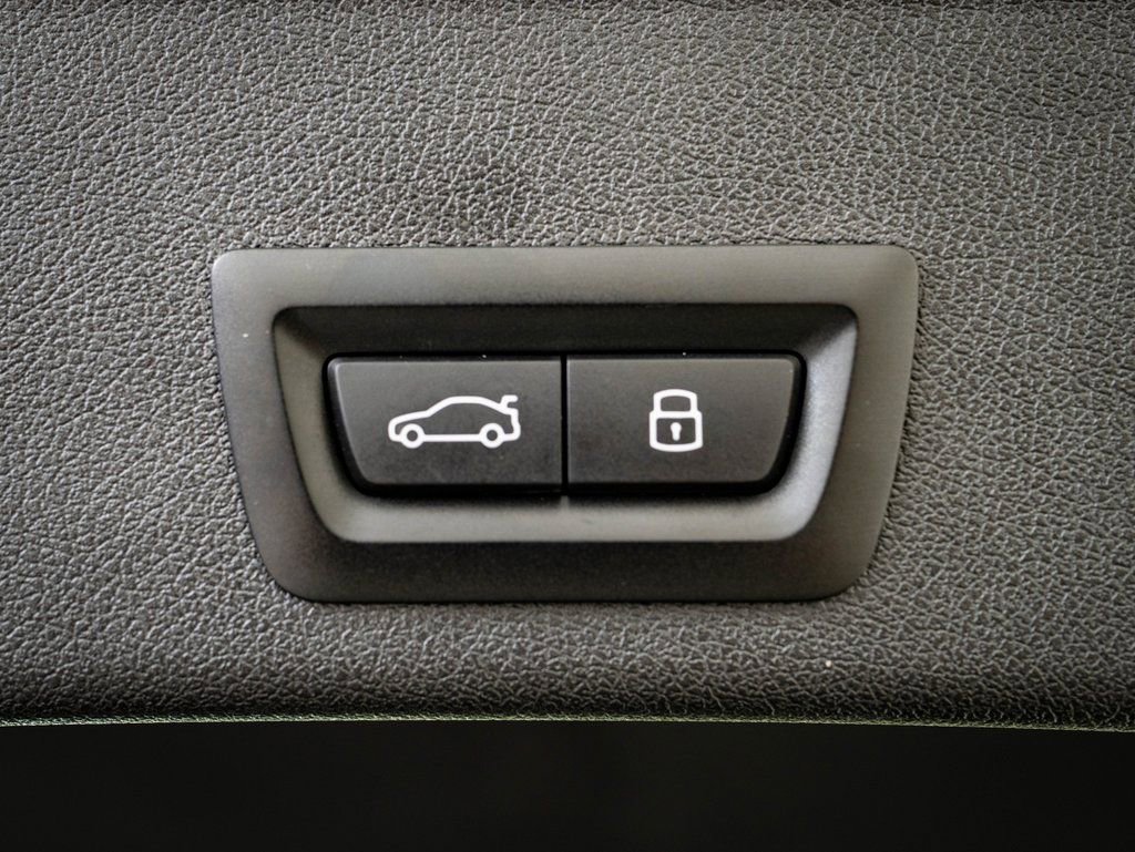 Used 2024 BMW X6 M60i image 20