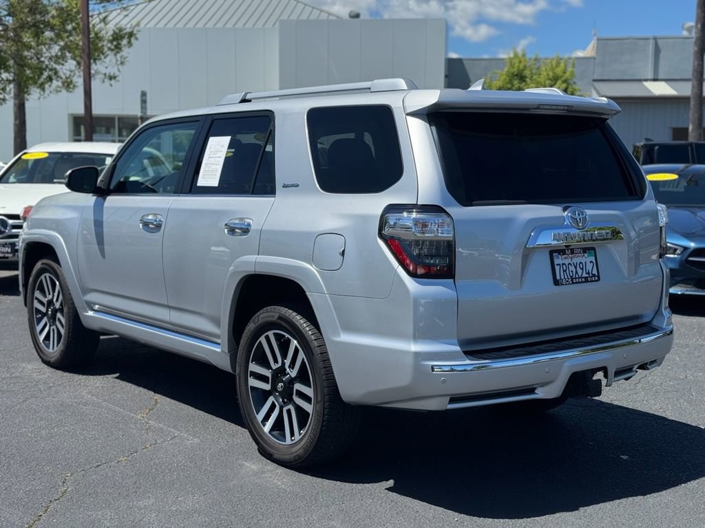 Used 2015 Toyota 4Runner Limited AWD/4WD image 7