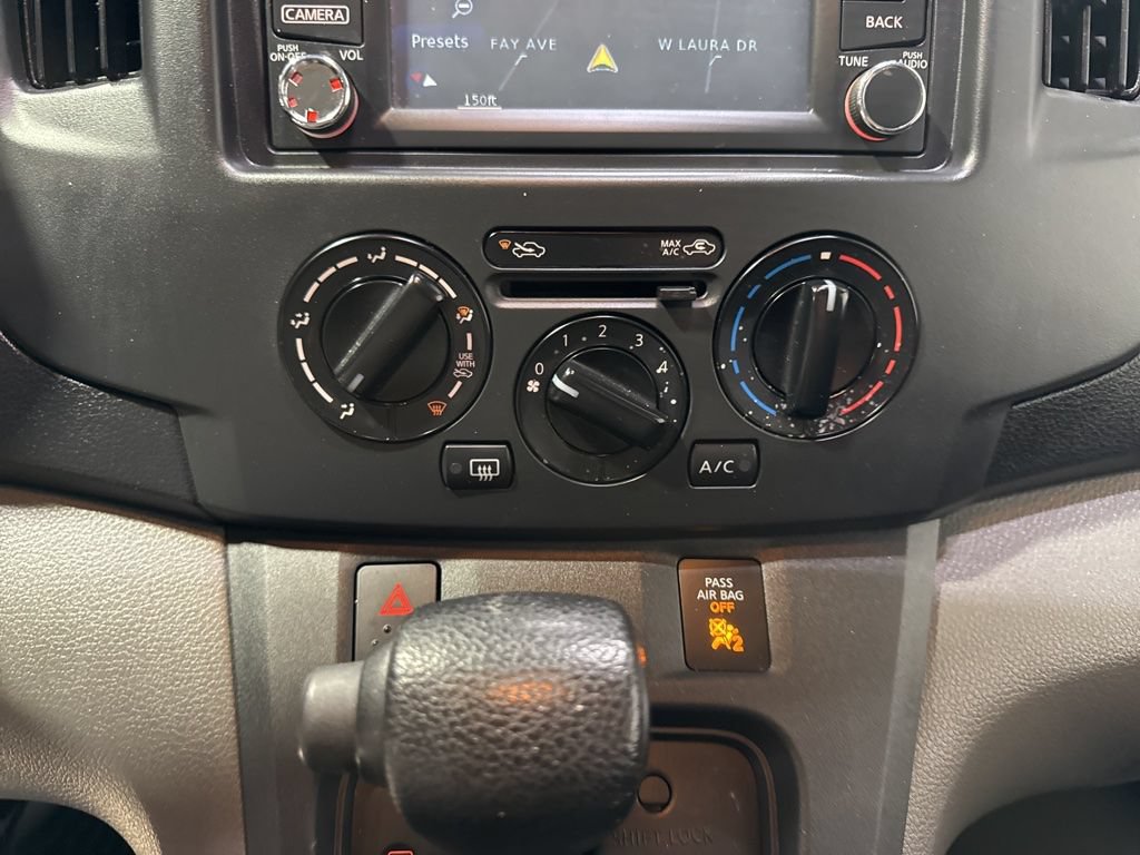 Used 2015 Chevrolet City Express LT w/ Technology Package FWD image 17