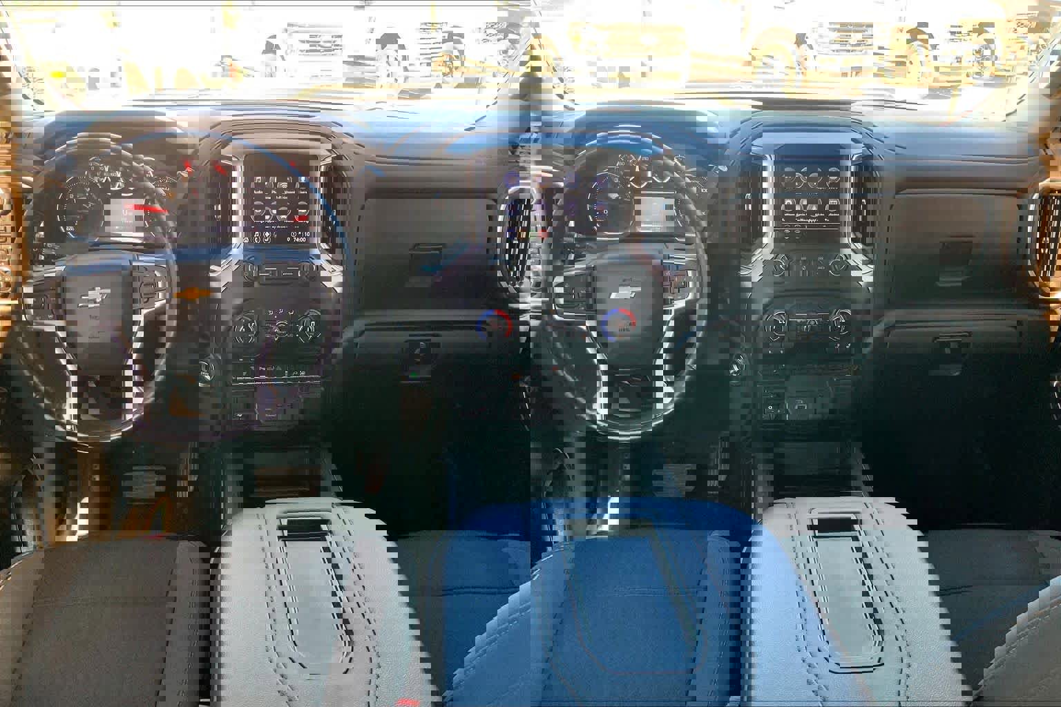 Used 2022 Chevrolet Silverado 3500 LT w/ Texas Edition image 15