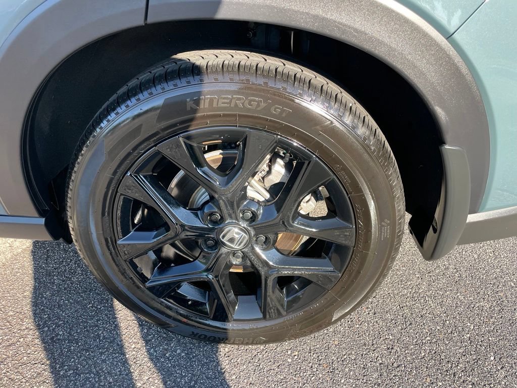 Certified 2025 Honda HR-V Sport image 42