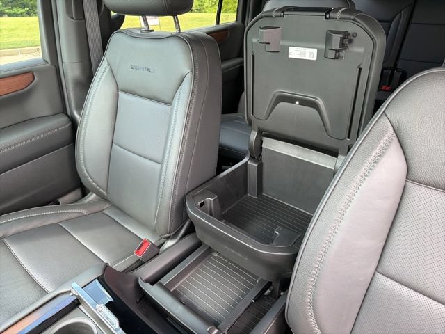 Used 2026 GMC Yukon XL Denali w/ LPO, Floor Liner Package AWD/4WD image 19