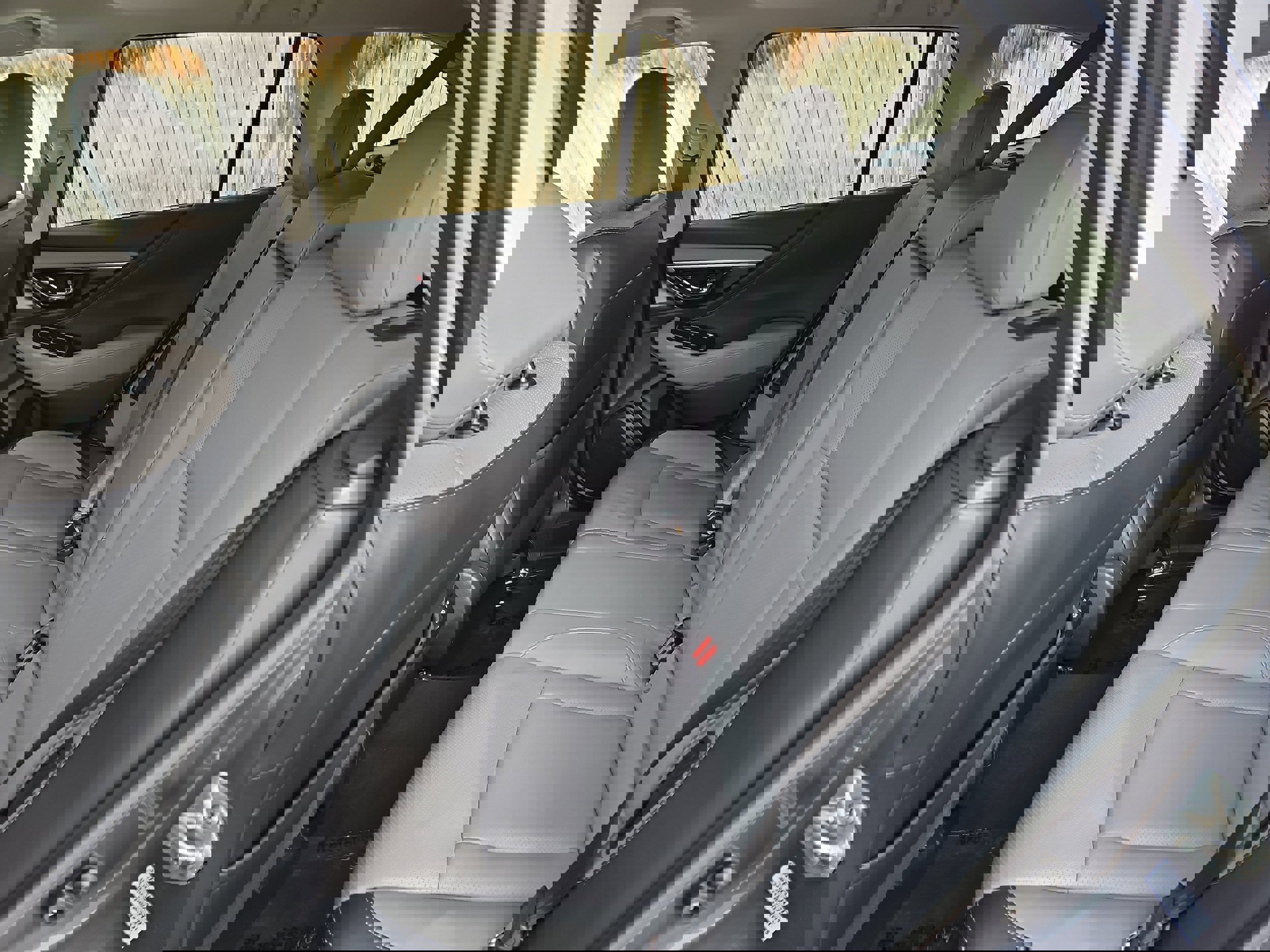 Used 2020 Subaru Outback Limited w/ Popular Package #2 image 12