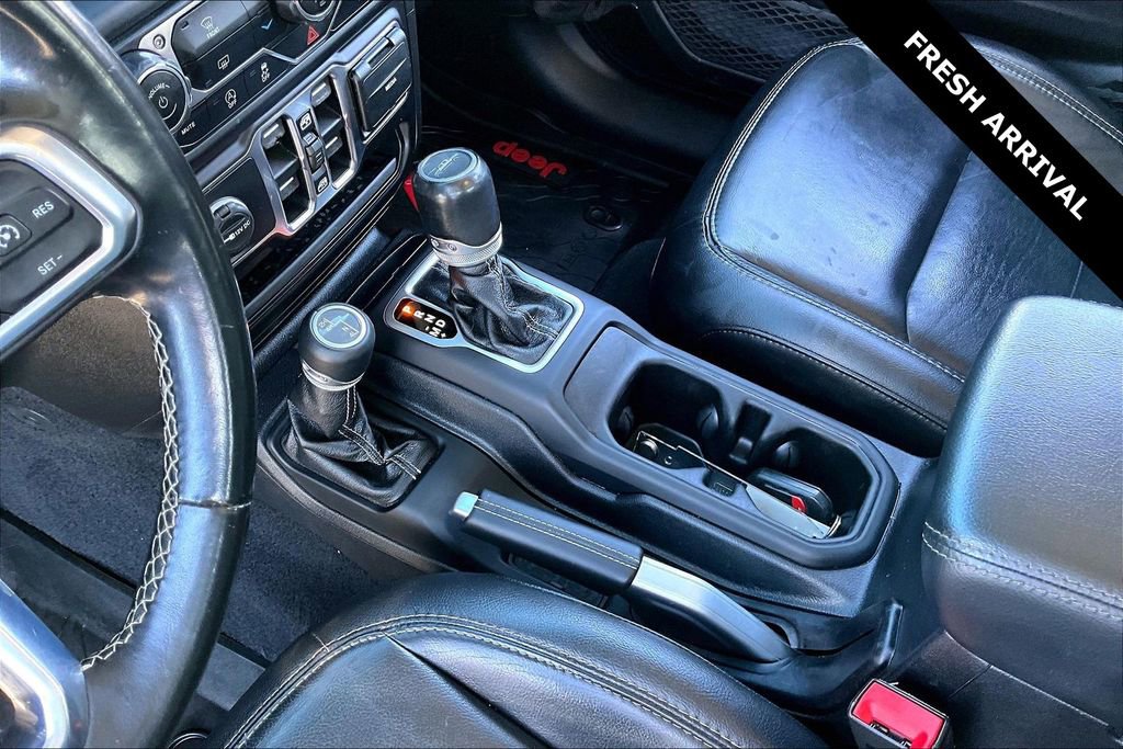 Used 2020 Jeep Gladiator Overland w/ LED Lighting Group image 18