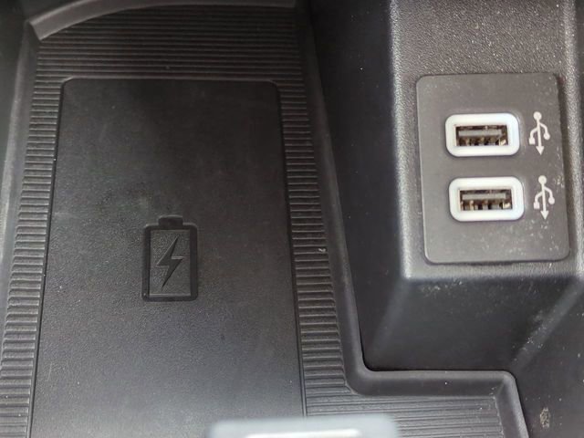 Used 2020 Ford Edge Titanium w/ Equipment Group 301A image 23