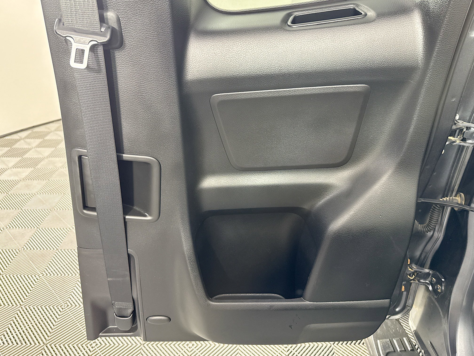 Used 2020 Toyota Tacoma SR image 24