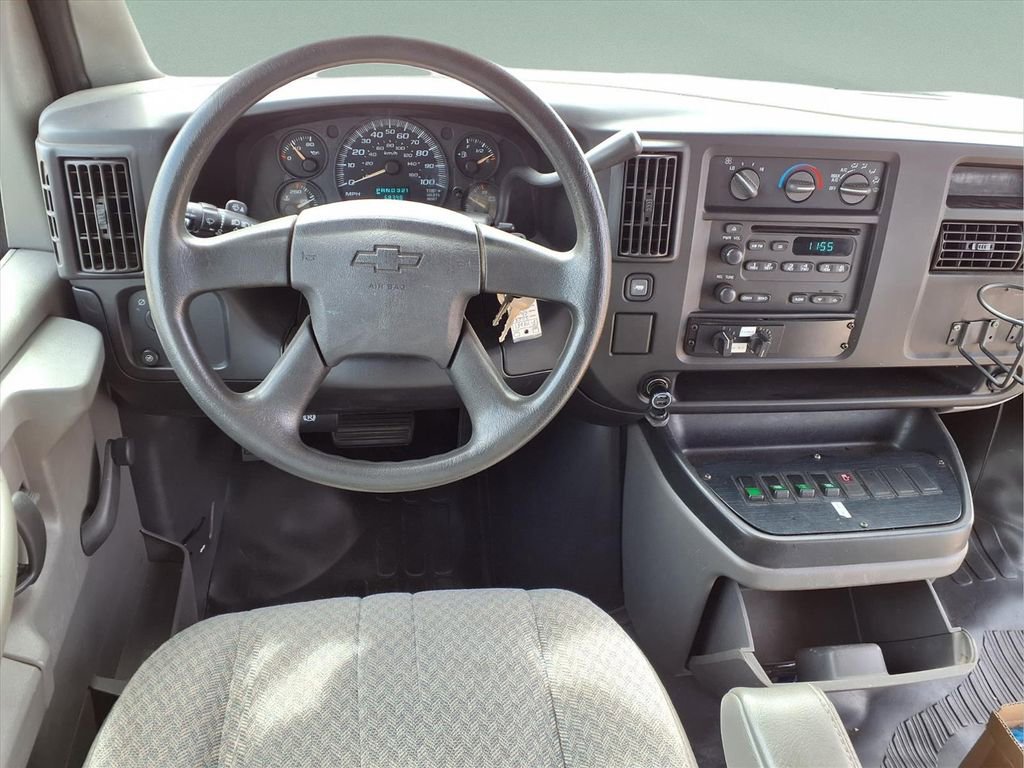 Used 2005 Chevrolet Express 3500 w/ RV Package image 9