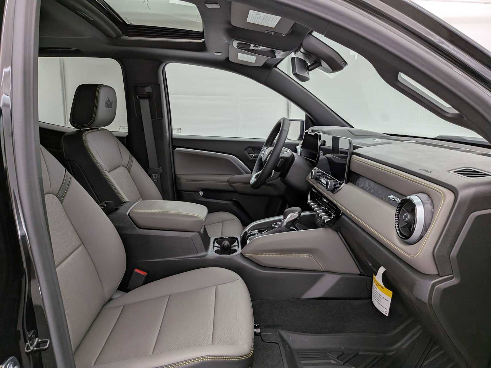 New 2026 Chevrolet Colorado ZR2 w/ ZR2 Bison Edition image 25