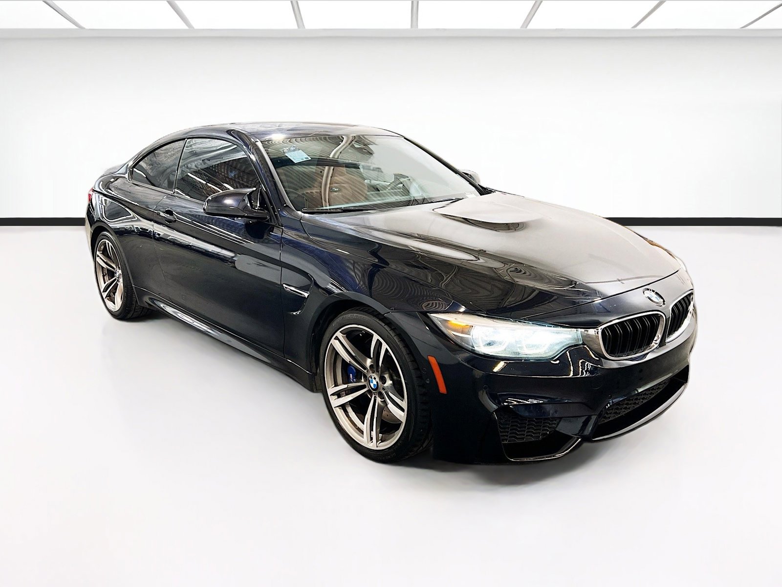 Used 2018 BMW M4 Coupe image 3