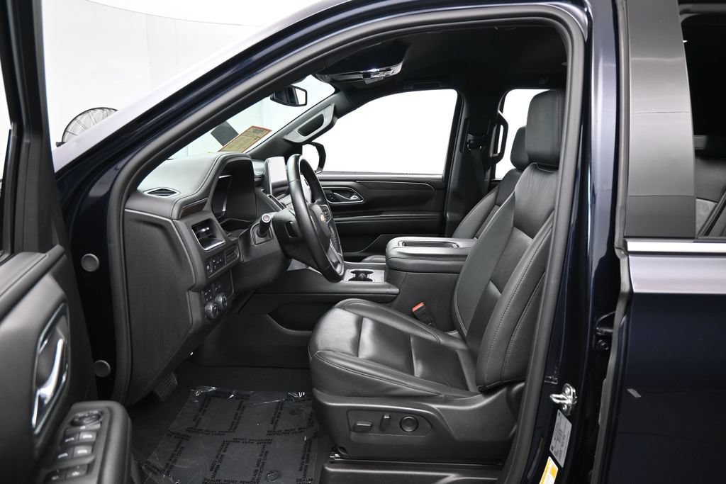 Used 2024 Chevrolet Suburban LT AWD/4WD image 10