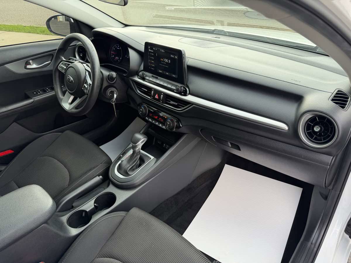 Used 2019 Kia Forte LXS FWD image 19