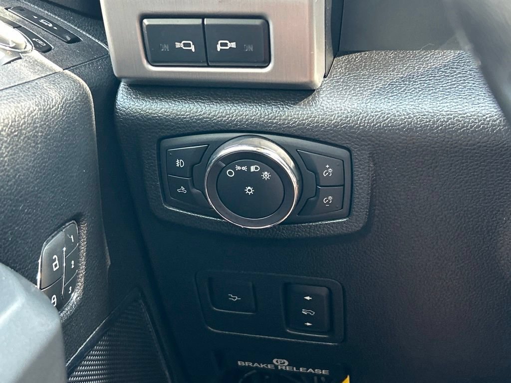 Used 2019 Ford F450 Platinum w/ Platinum Ultimate Package AWD/4WD image 29