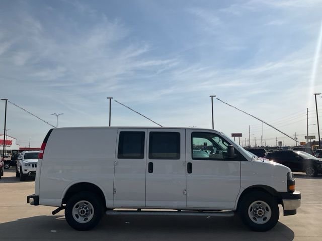 Used 2024 GMC Savana 2500 w/ Driver Convenience Package RWD image 28