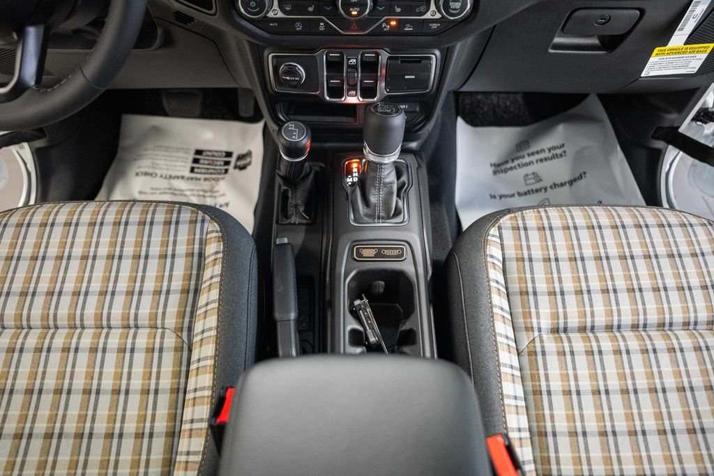 New 2026 Jeep Gladiator Overland AWD/4WD image 30