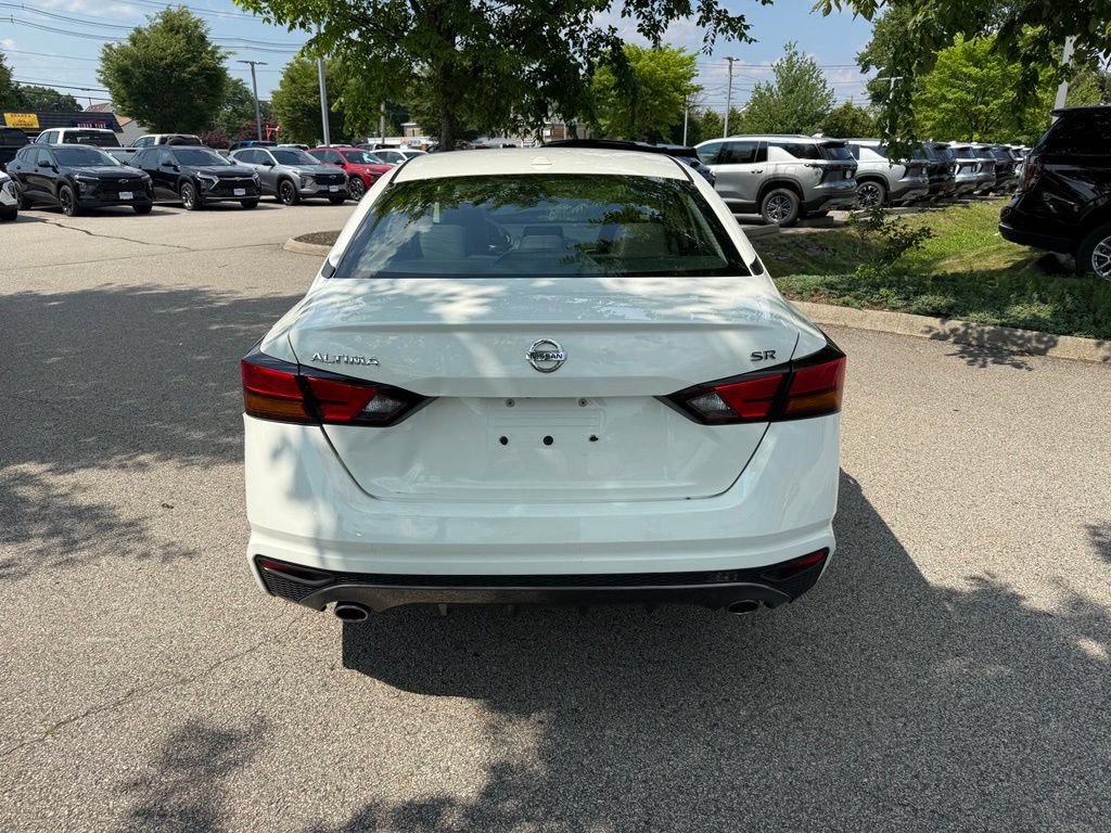 Used 2019 Nissan Altima 2.5 SR FWD image 4