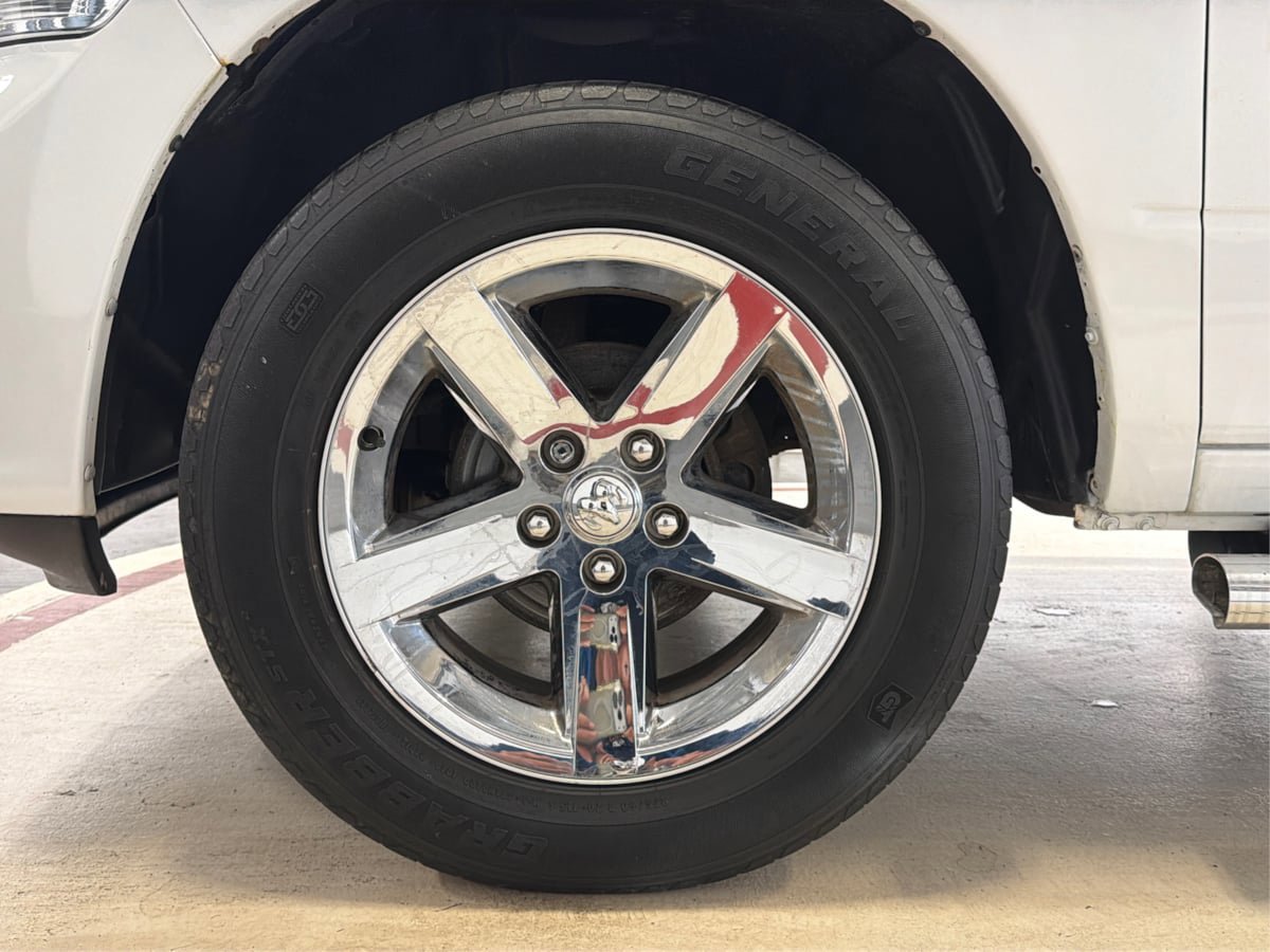 Used 2014 RAM 1500 Express AWD/4WD image 13