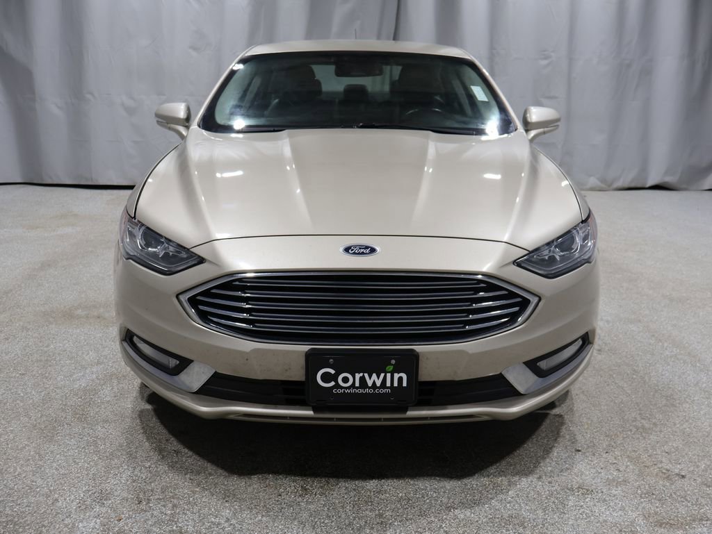 Used 2017 Ford Fusion SE image 16