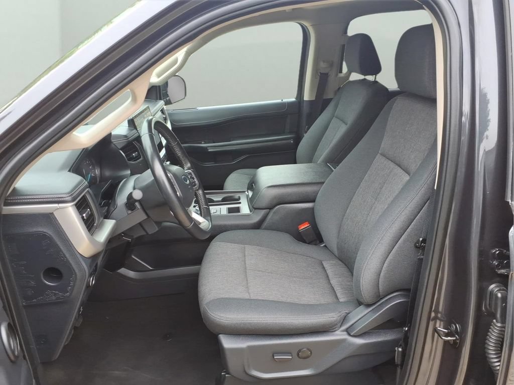 Used 2024 Ford Expedition Max XLT RWD image 26