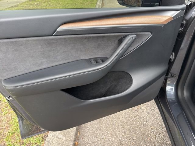 Used 2023 Tesla Model Y Performance image 27