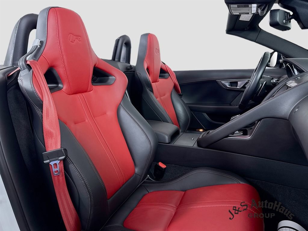Used 2016 Jaguar F-TYPE R image 36