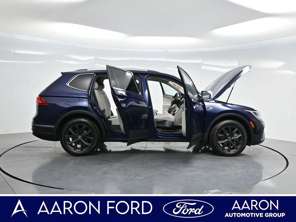 Used 2024 Volkswagen Tiguan SE image 4