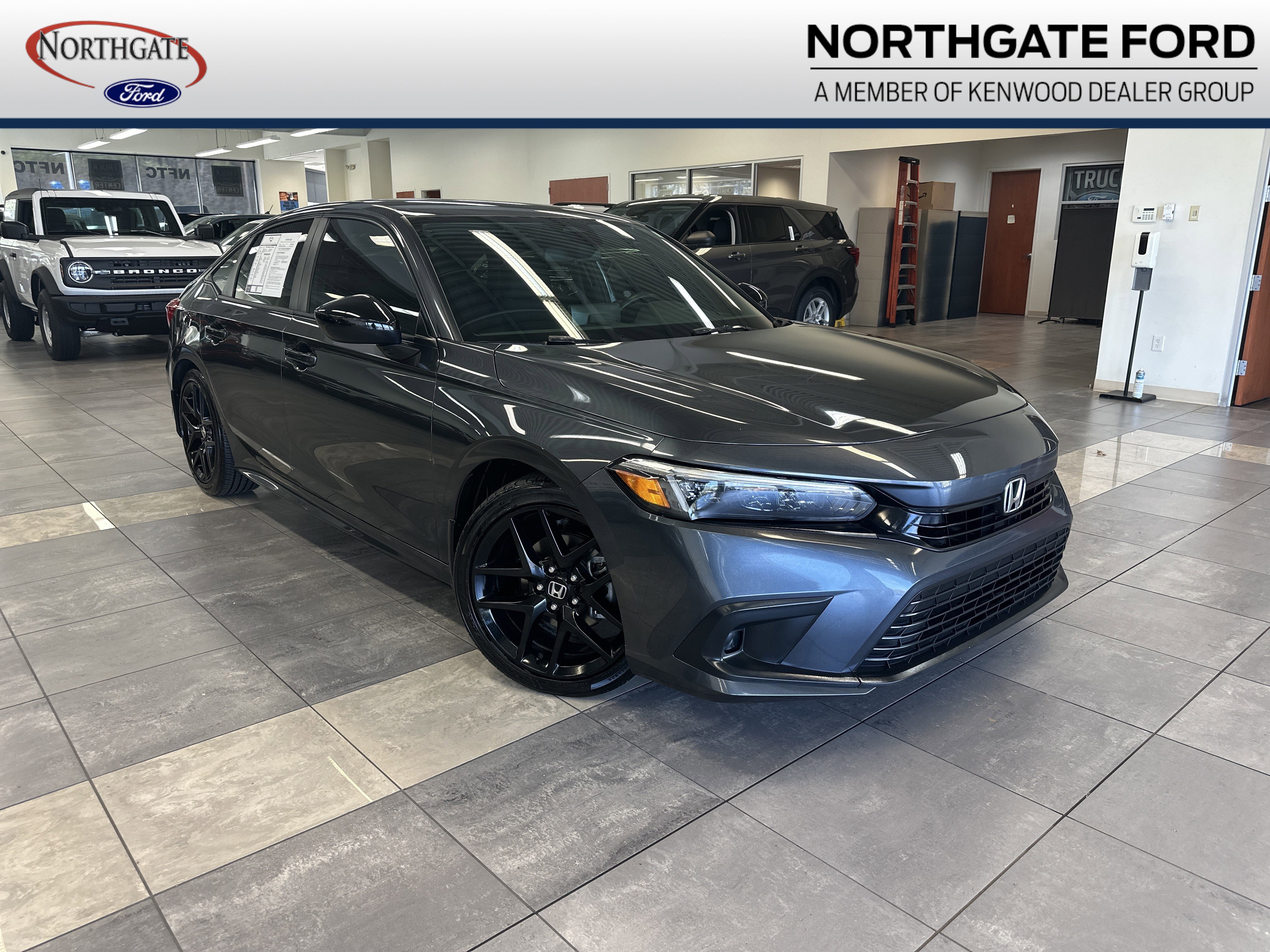 Used 2024 Honda Civic Sport image 1