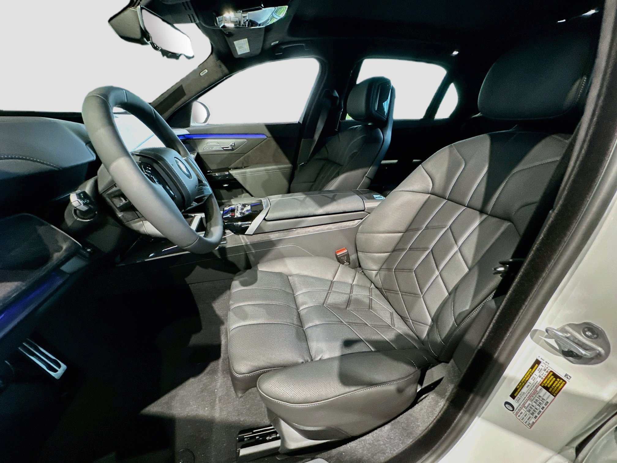 New 2027 BMW 740i w/ Executive Package RWD image 13