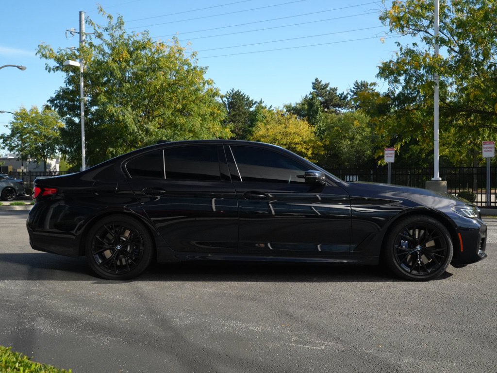 Used 2021 BMW M550i xDrive w/ Shadowloine Package AWD/4WD image 16
