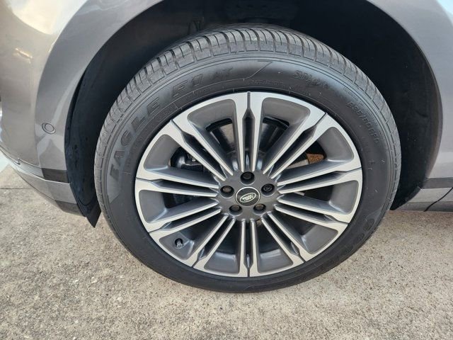 Used 2024 Land Rover Range Rover Evoque Dynamic SE image 9