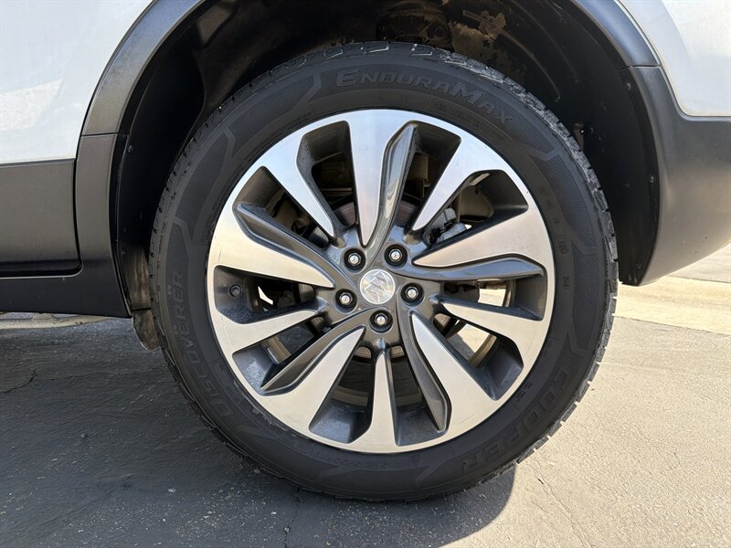 Used 2018 Buick Encore Essence AWD/4WD image 19