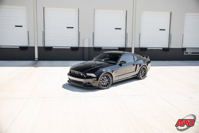 Used 2013 Ford Mustang GT Premium RWD image 33