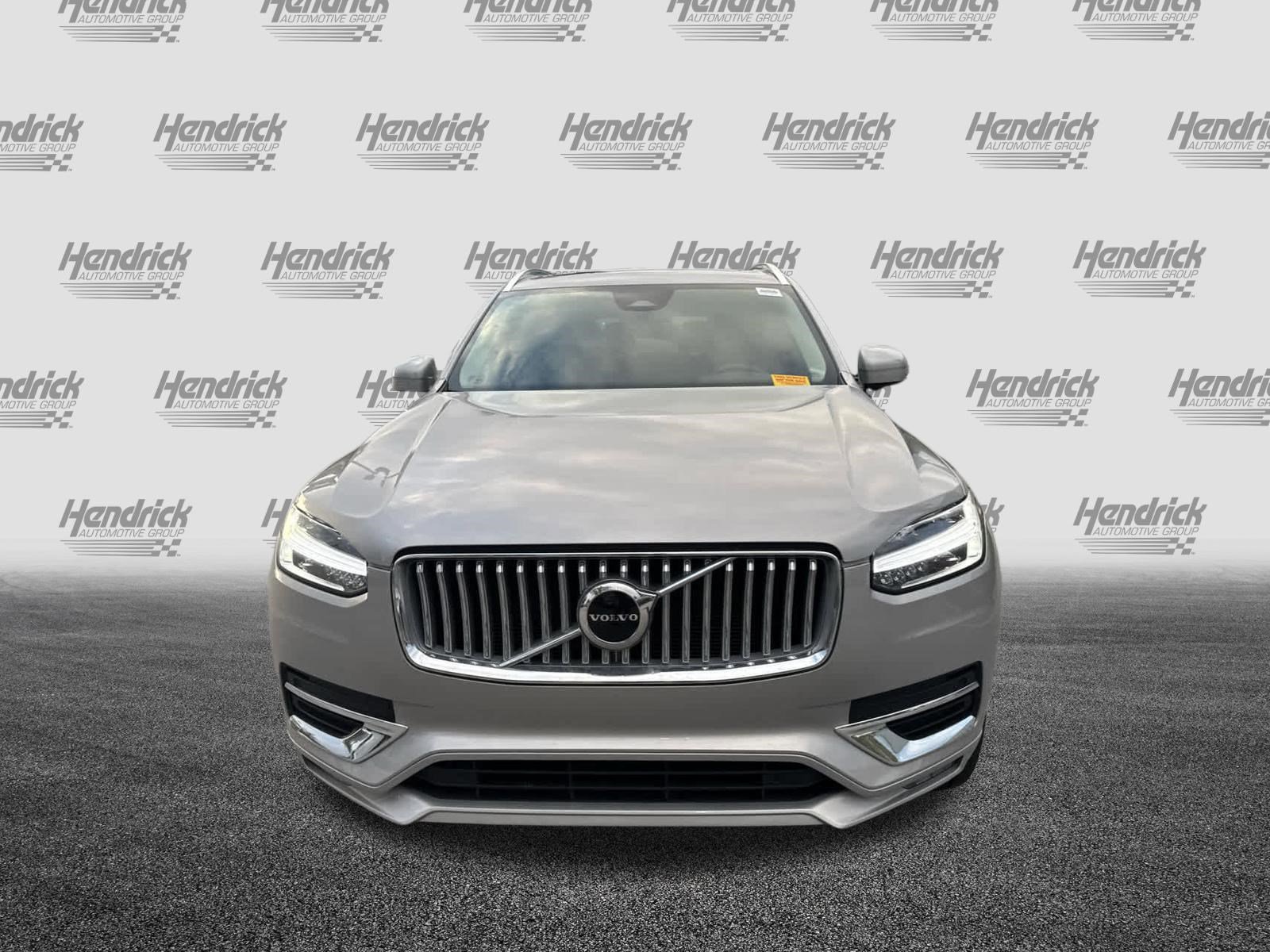 Certified 2025 Volvo XC90 B5 Core AWD/4WD image 7