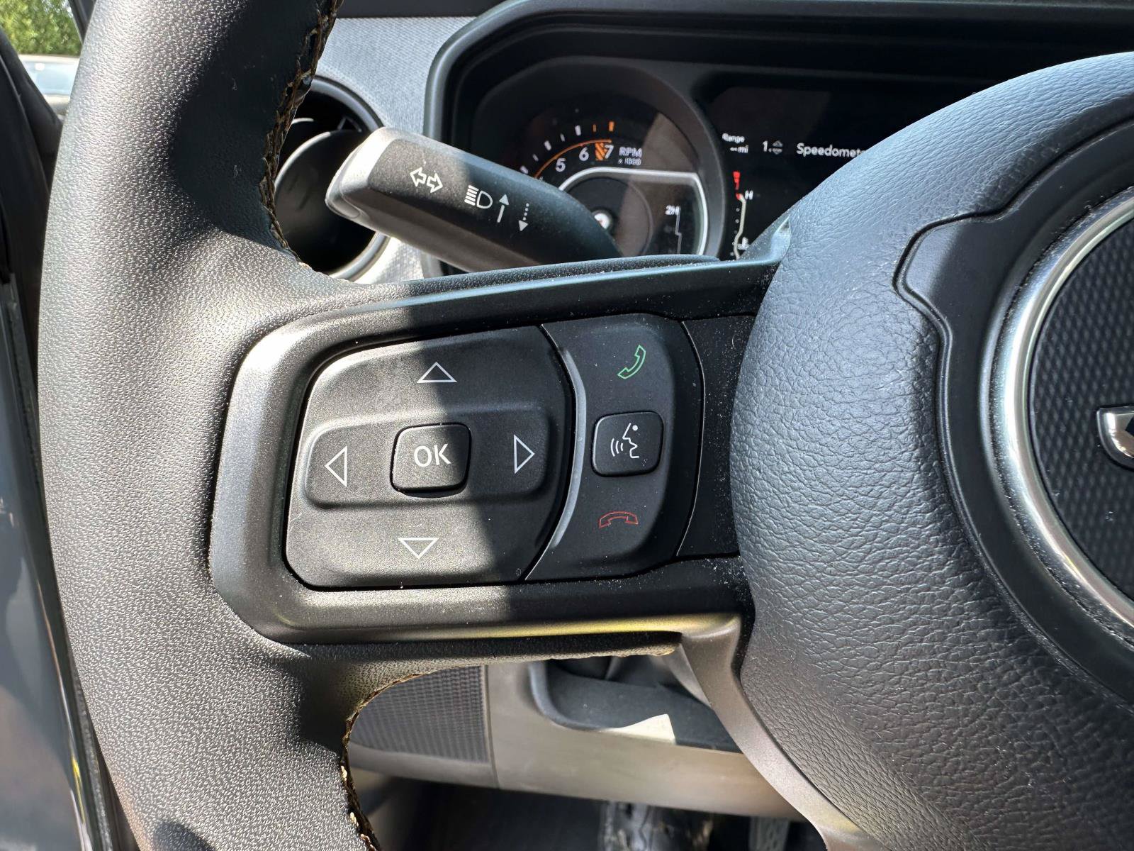 Used 2024 Jeep Gladiator Sport AWD/4WD image 31