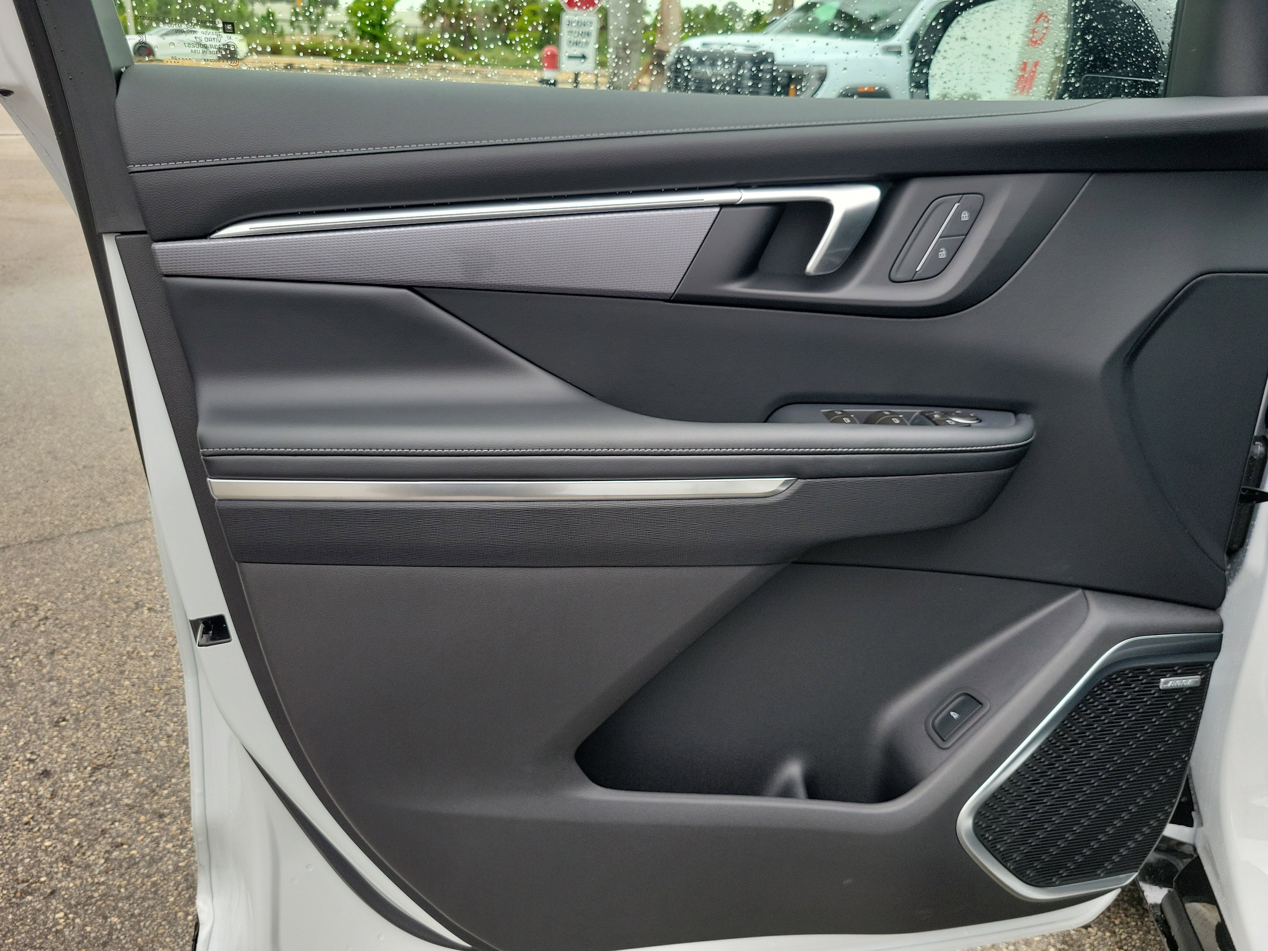 Used 2026 Buick Enclave Sport Touring FWD image 24