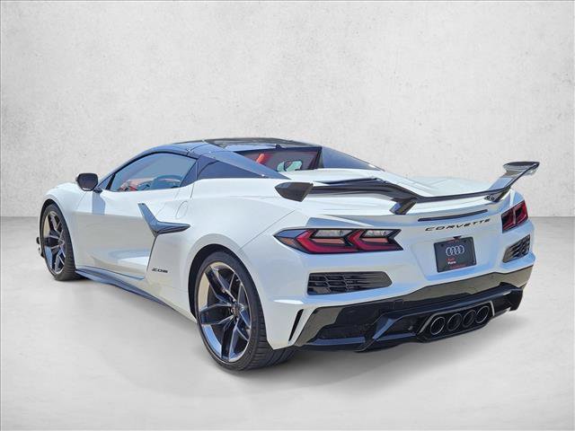 Used 2025 Chevrolet Corvette Z06 w/ Stealth Interior Trim Package RWD image 7
