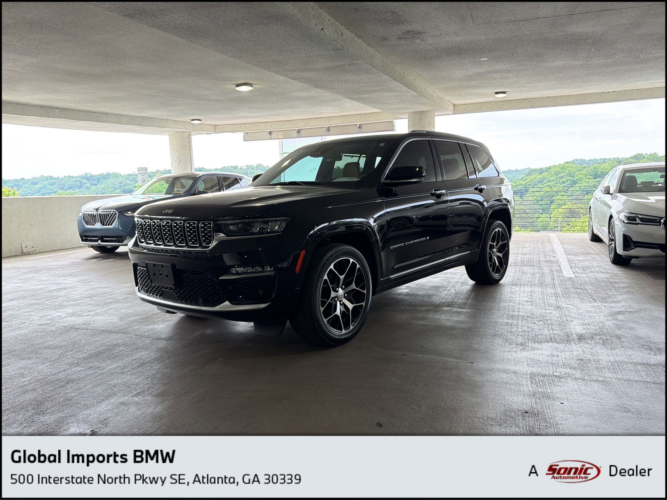 Used 2023 Jeep Grand Cherokee Summit AWD/4WD image 1