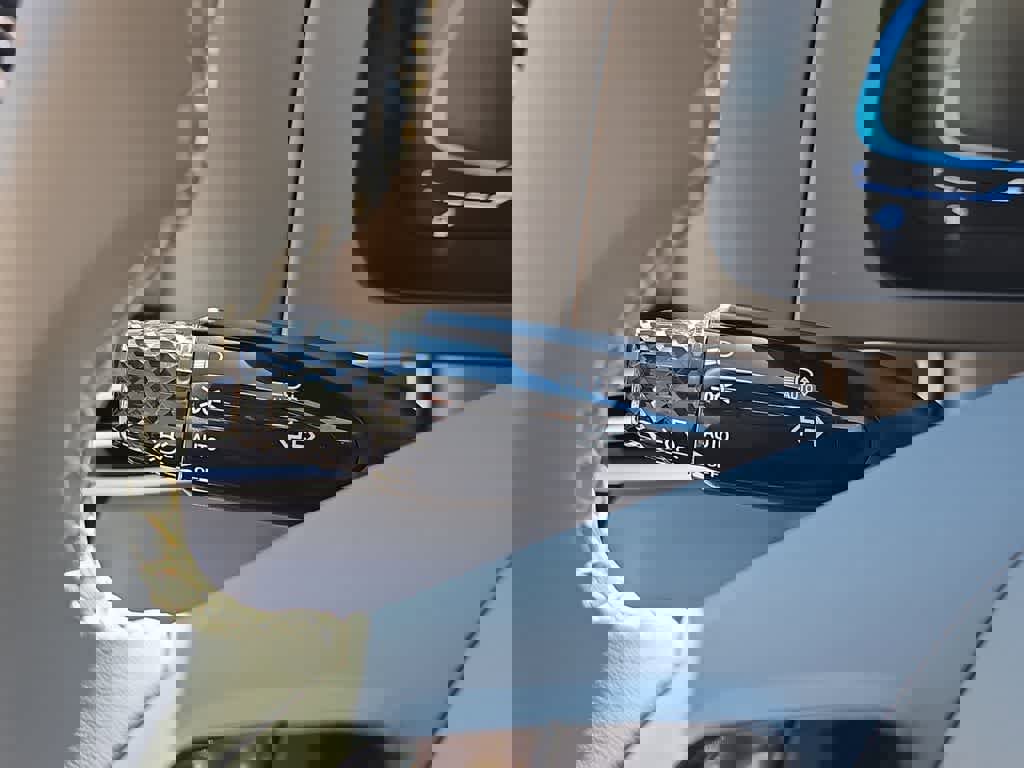 New 2026 Hyundai Elantra Sport FWD image 25