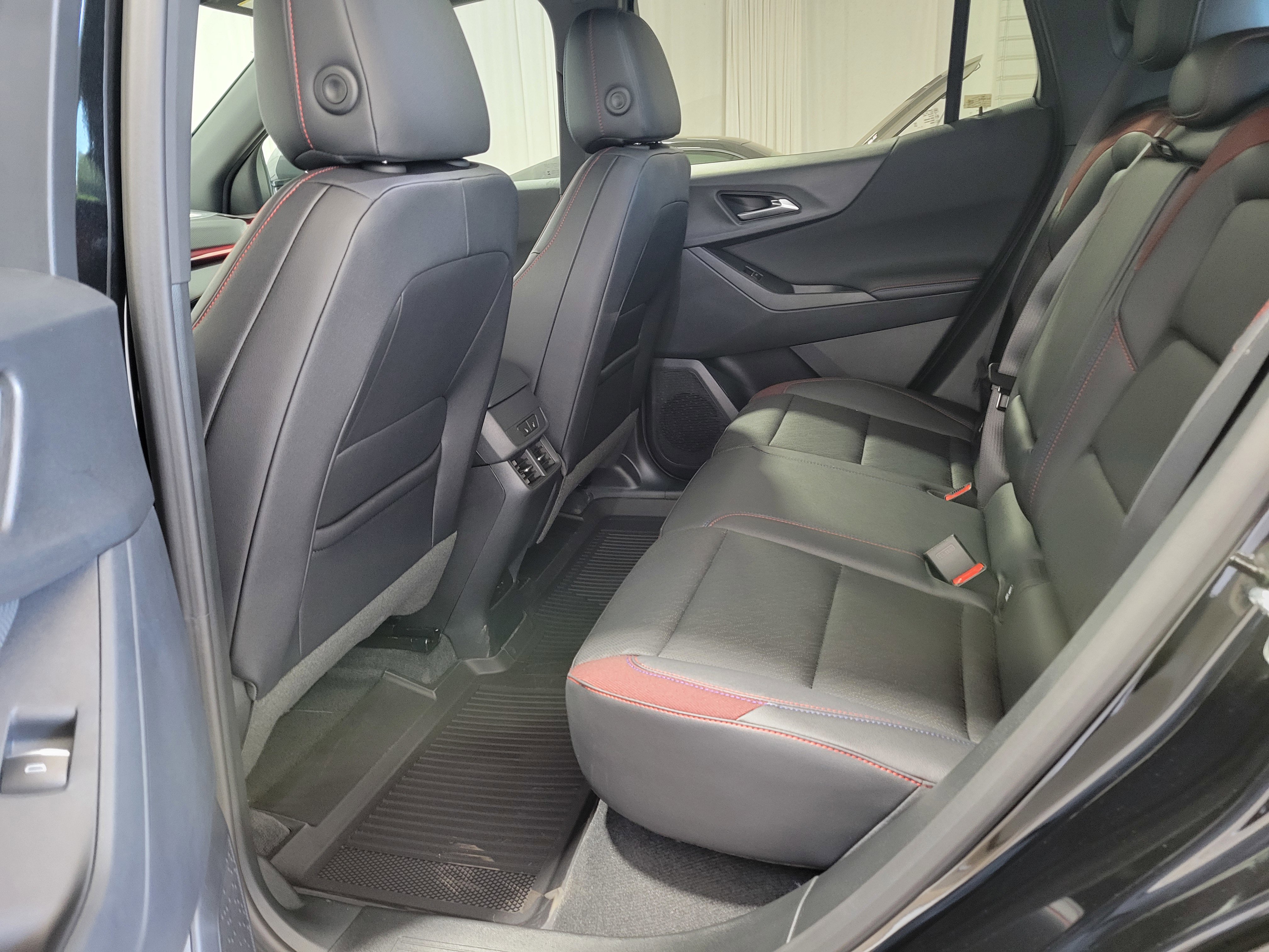 New 2026 Chevrolet Equinox RS w/ Convenience Package III image 35