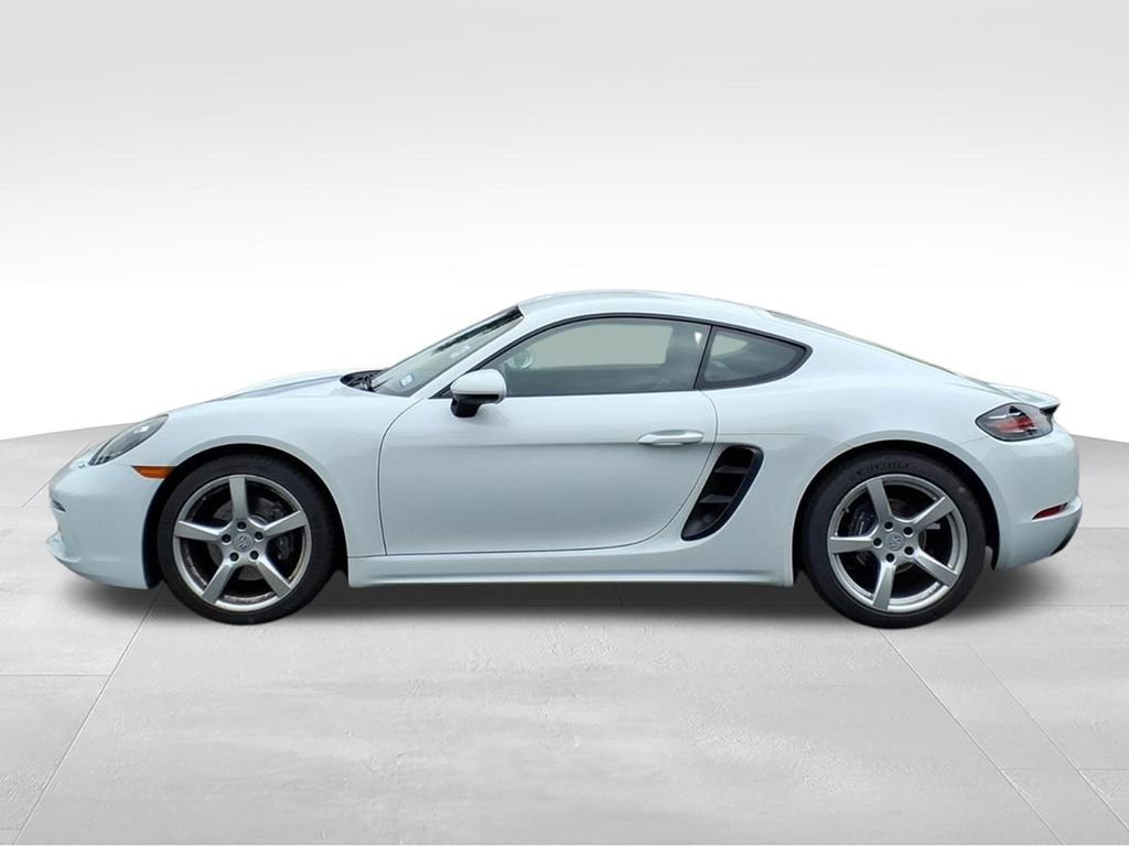 Used 2018 Porsche 718 Cayman RWD image 10
