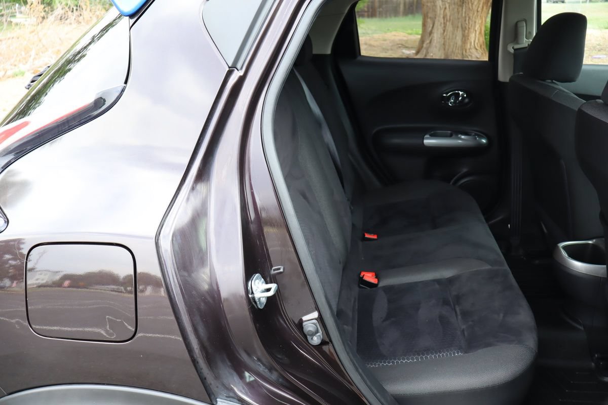 Used 2015 Nissan Juke SV AWD/4WD image 21