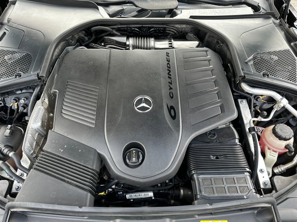 Certified 2022 Mercedes-Benz S 500 4MATIC w/ AMG Line Package image 18